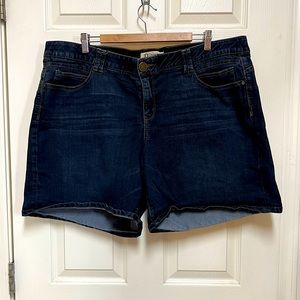 Democracy “Ab” Technology Stretch Blue Jean Shorts